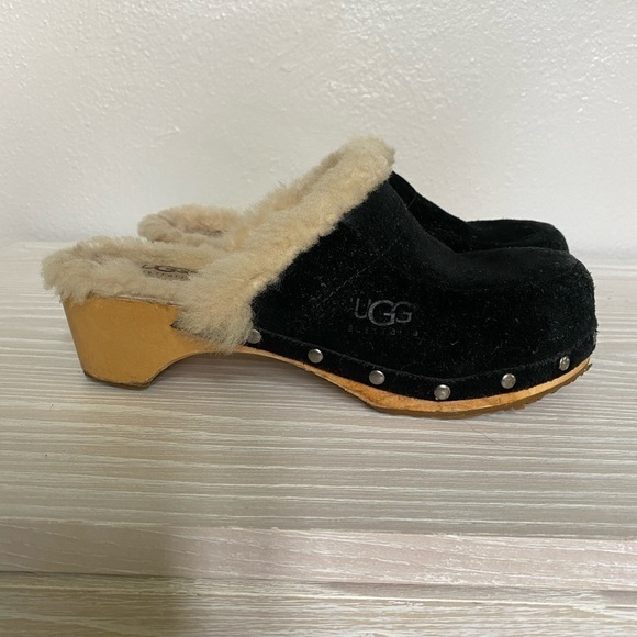 UGG Kalie 5426 Shearling Lines Black Suede Slip on Clogs - Picture 1 of 7